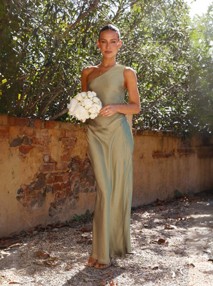 Paloma | Robe sexy à fente asymétrique